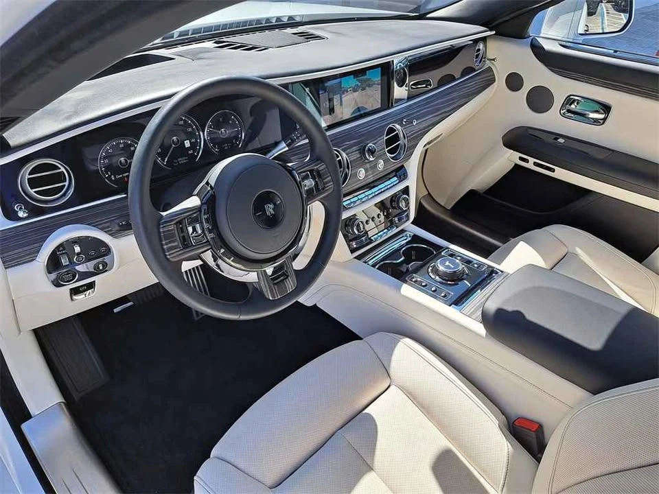 2022 Rolls-Royce Ghost 2nd Gen - Image 9 of 17