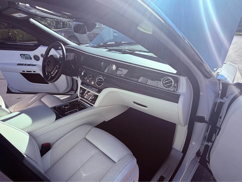 2022 Rolls-Royce Ghost 2nd Gen - Image 10 of 12