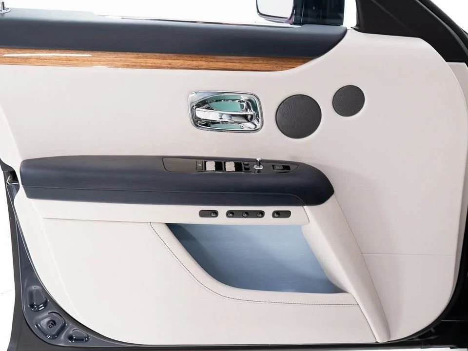 2022 Rolls-Royce Ghost 2nd Gen - Image 8 of 17