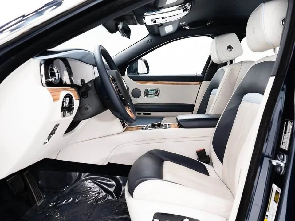 2022 Rolls-Royce Ghost 2nd Gen - Image 11 of 17