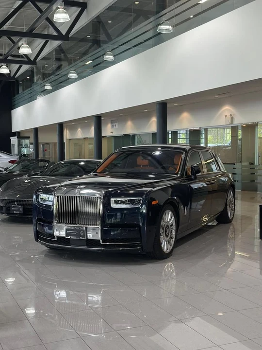 2022 Rolls-Royce Phantom VIII - Image 2 of 15