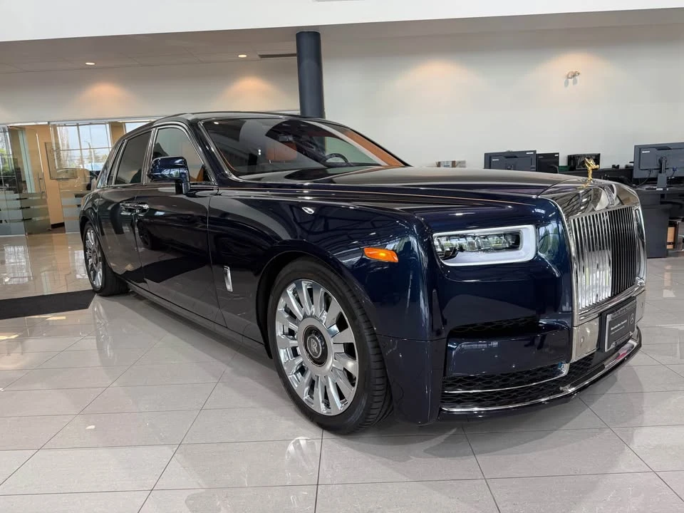 2022 Rolls-Royce Phantom VIII - Image 3 of 14