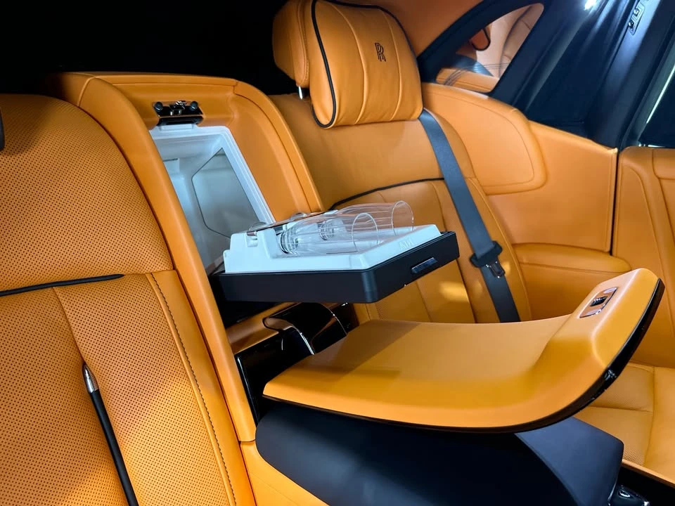 2022 Rolls-Royce Phantom VIII - Image 7 of 16