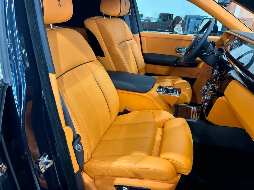 2022 Rolls-Royce Phantom VIII - Image 4 of 16