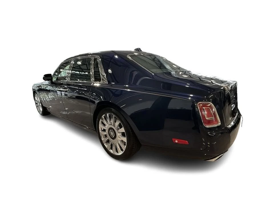 2022 Rolls-Royce Phantom VIII - Image 9 of 19