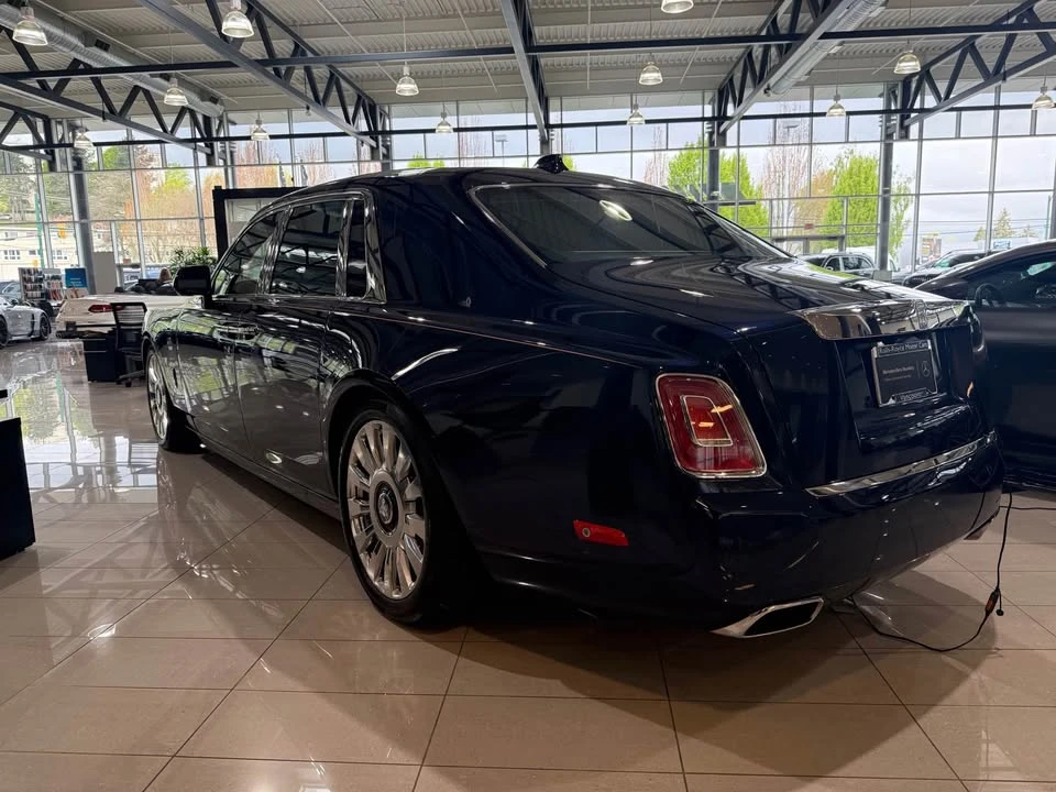 2022 Rolls-Royce Phantom VIII - Image 7 of 14