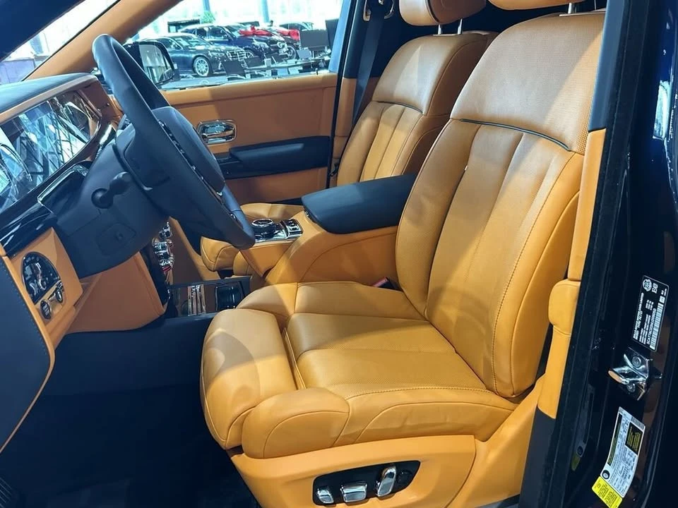 2022 Rolls-Royce Phantom VIII - Image 18 of 19