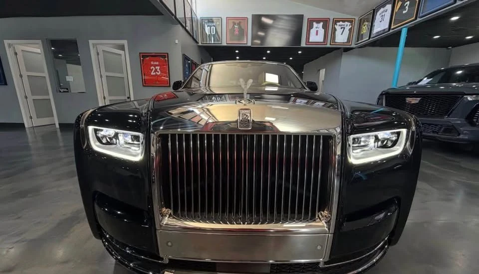 2022 Rolls-Royce Phantom VIII - Image 15 of 18