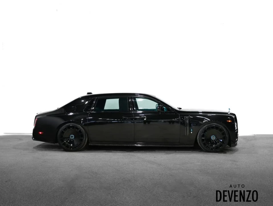 2022 Rolls-Royce Phantom VIII - Image 2 of 13