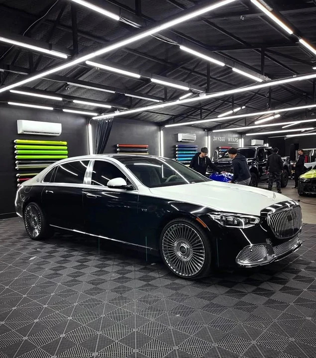 2022 Rolls-Royce Wraith Black Badge 2nd Gen - Image 2 of 9