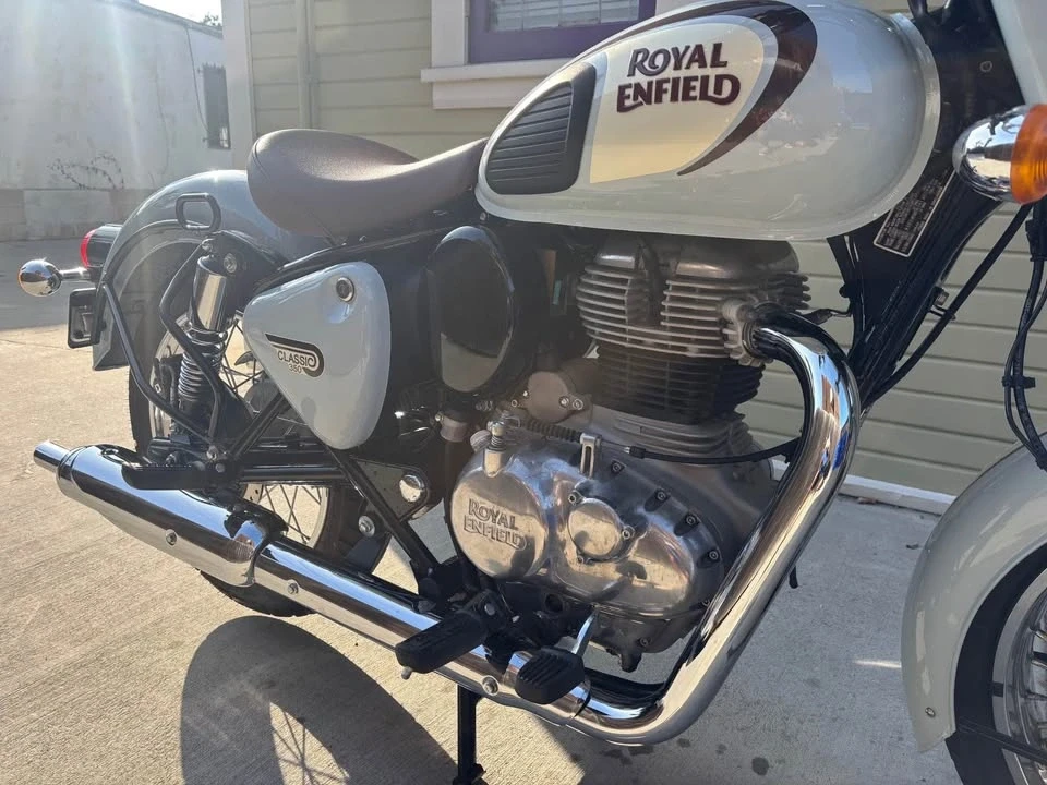 2022 Royal Enfield - Image 2 of 9