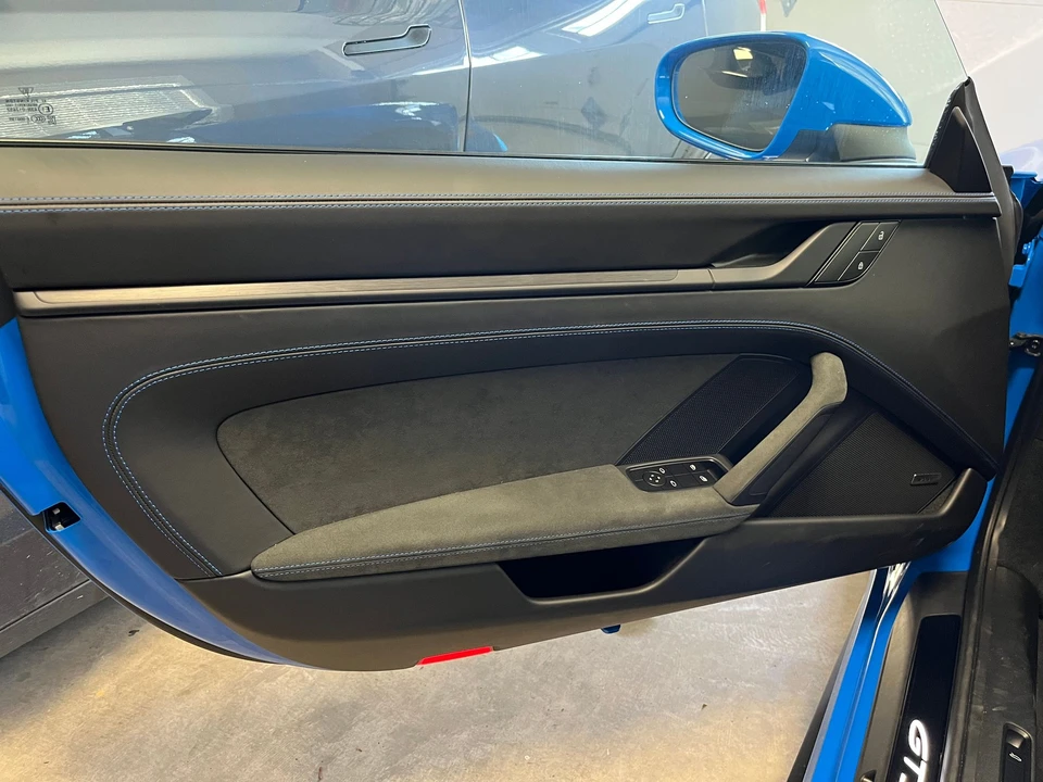 2022 Porsche 992 GT3 - Image 8 of 11