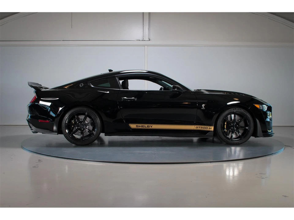 2022 Shelby GT500 - Image 10 of 31