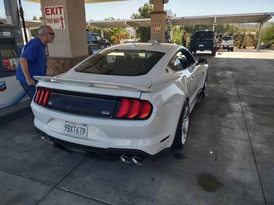2022 Shelby GT500 - Image 2 of 7