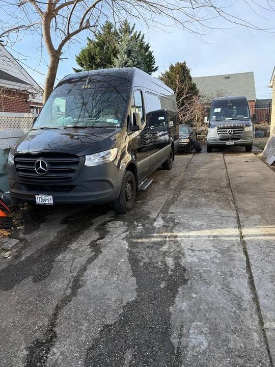 2022 Mercedes-Benz VS30 Sprinter - Image 2 of 3