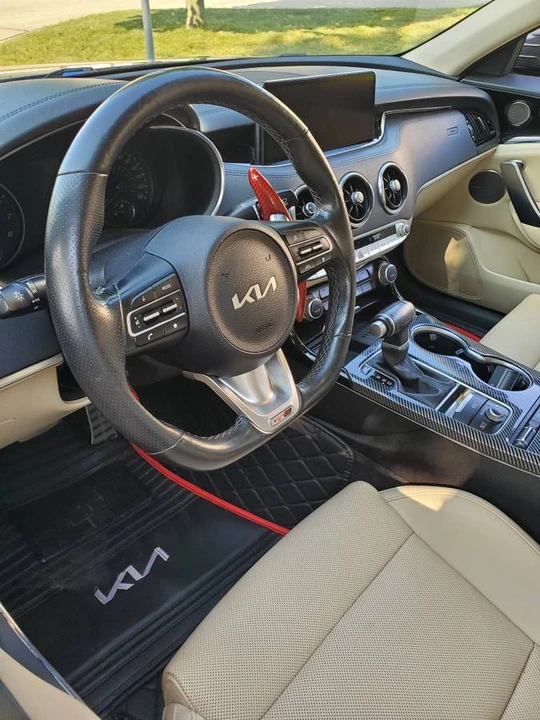 2022 Kia Stinger GT - Image 4 of 12