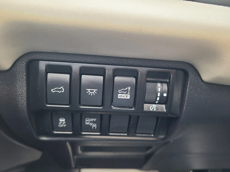 2022 Subaru - Image 25 of 28