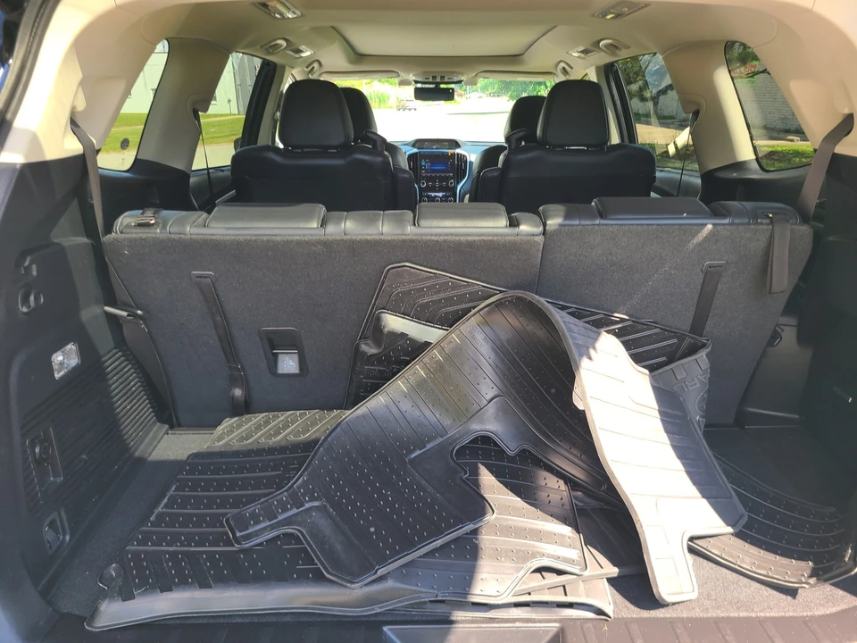 2022 Subaru - Image 12 of 28