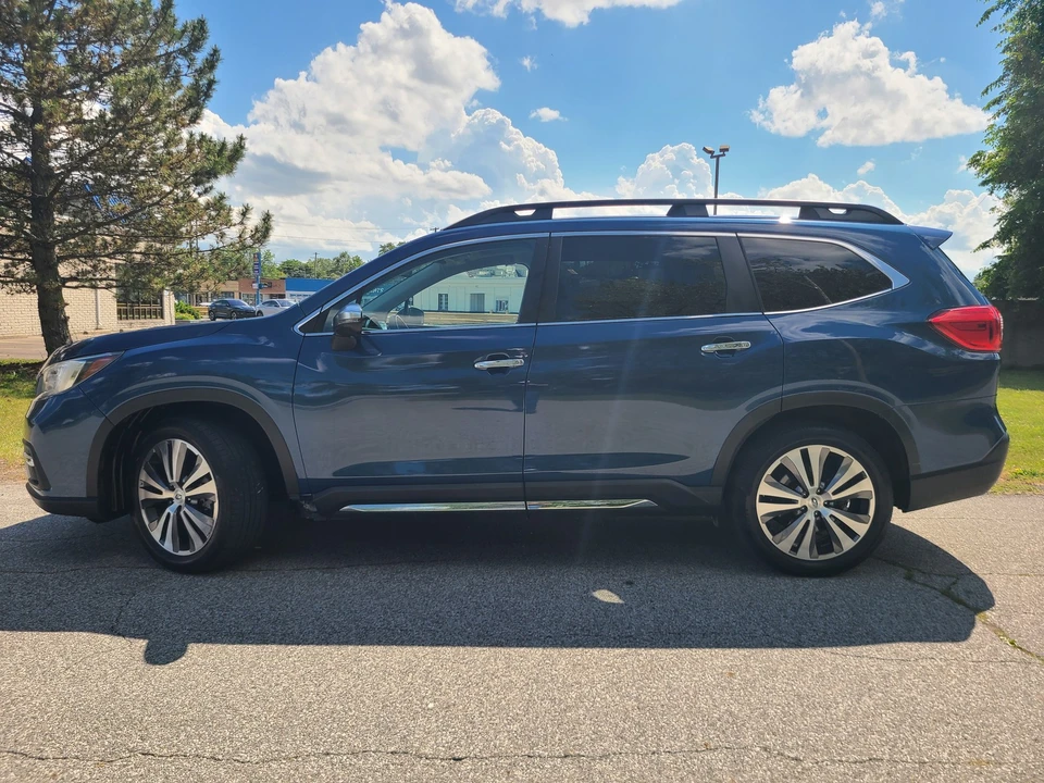 2022 Subaru - Image 2 of 28
