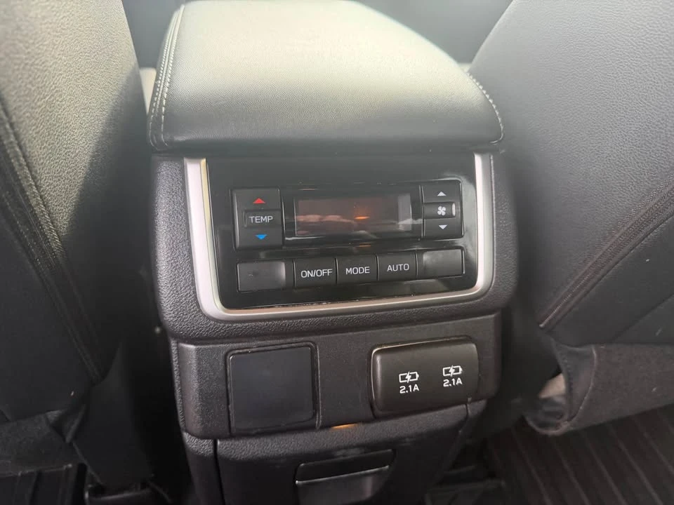 2022 Subaru - Image 14 of 20