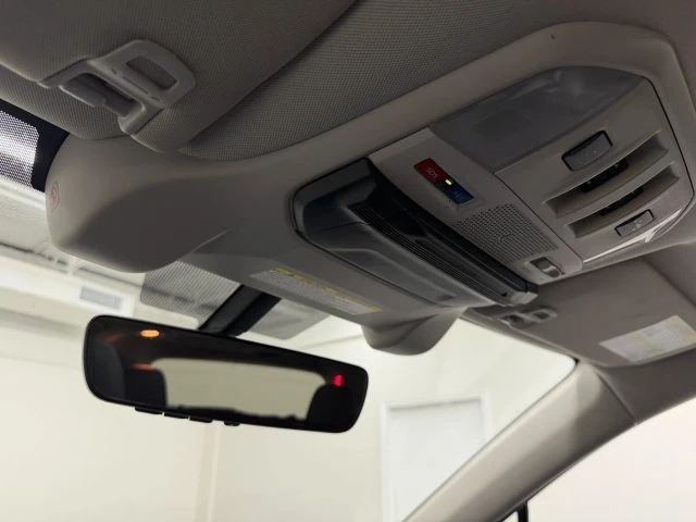 2022 Subaru - Image 28 of 31