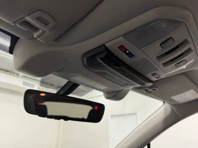 2022 Subaru - Image 28 of 31