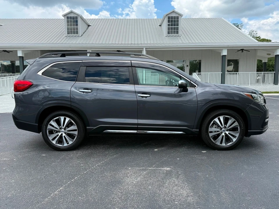 2022 Subaru - Image 7 of 12