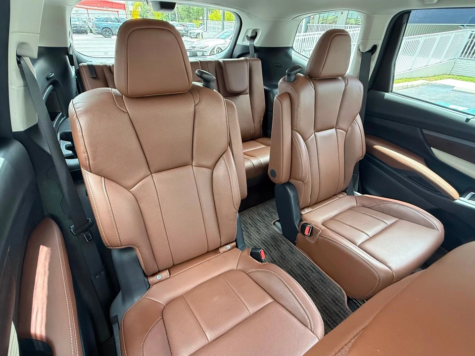2022 Subaru - Image 4 of 12
