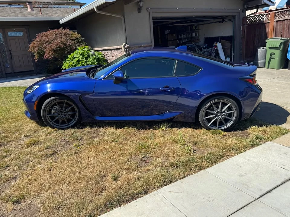 2022 Subaru - Image 3 of 11