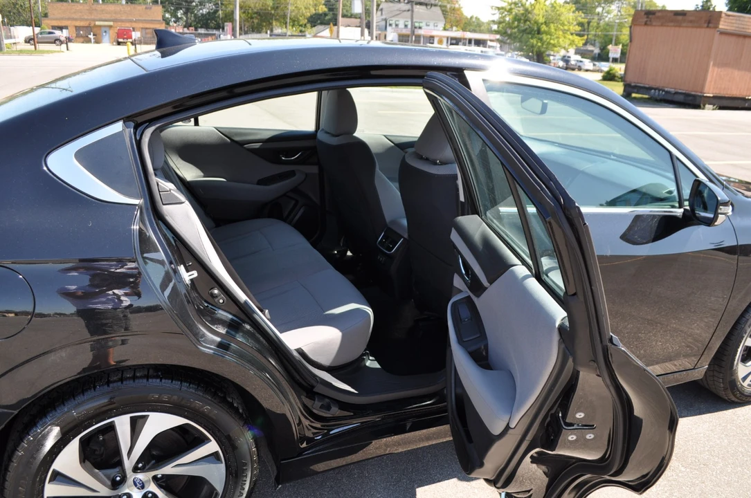 2022 Subaru Legacy 7th Gen - Image 17 of 21