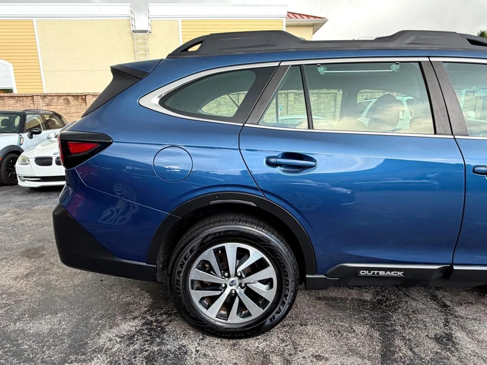 2022 Subaru Outback 6th Gen - Image 8 of 12
