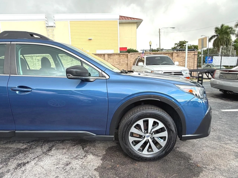 2022 Subaru Outback 6th Gen - Image 10 of 31