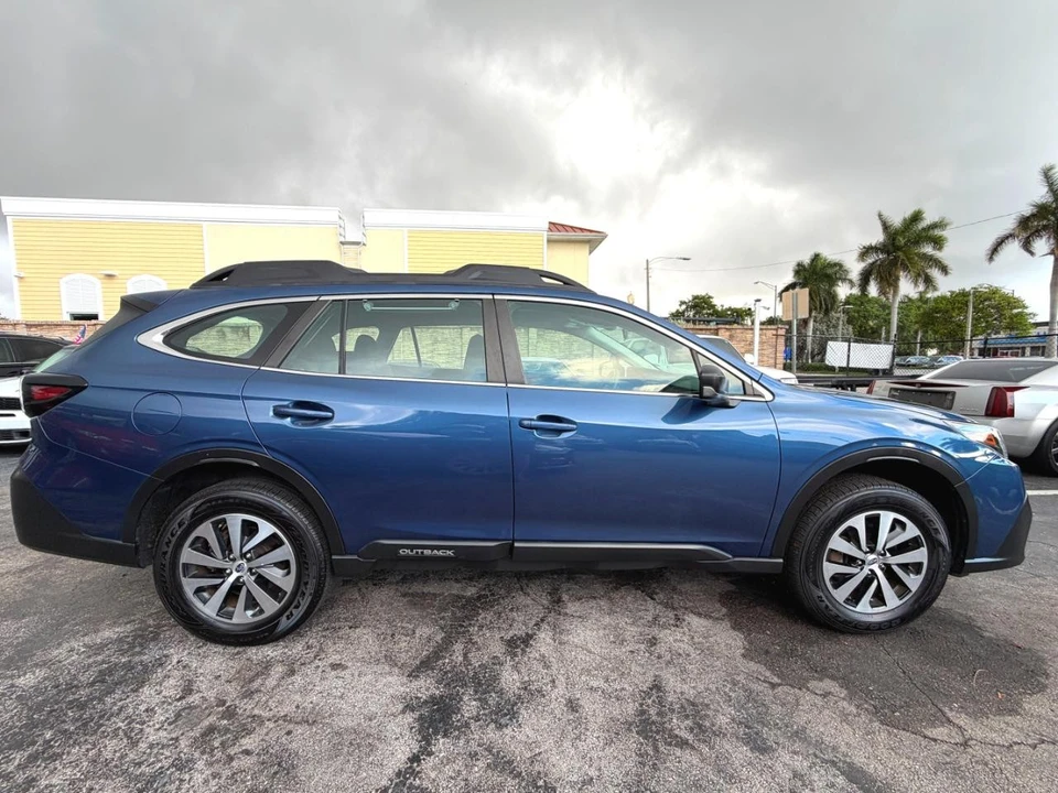 2022 Subaru Outback 6th Gen - Image 9 of 31