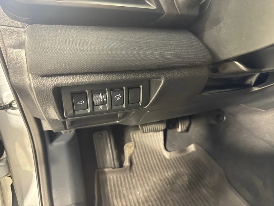 2022 Subaru Outback 6th Gen - Image 15 of 21