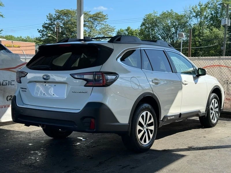 2022 Subaru Outback 6th Gen - Image 11 of 12