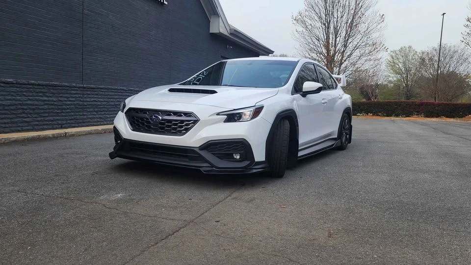 2022 Subaru - Image 2 of 3