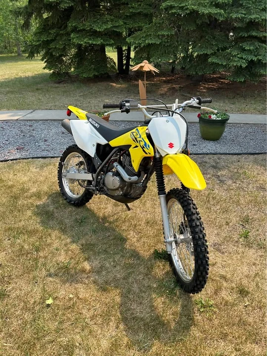 2022 Suzuki Motorcycles - Image 2 of 3