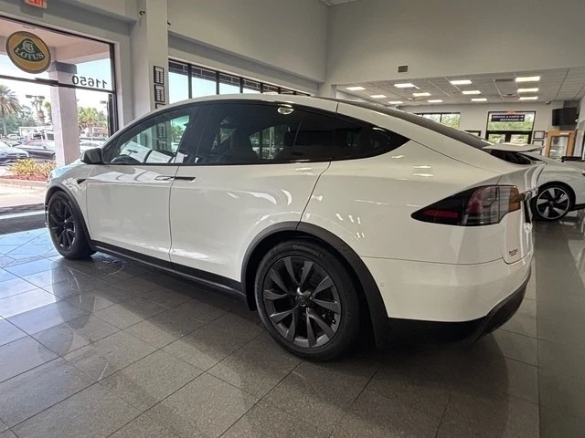 2022 Tesla Model X - Image 3 of 12