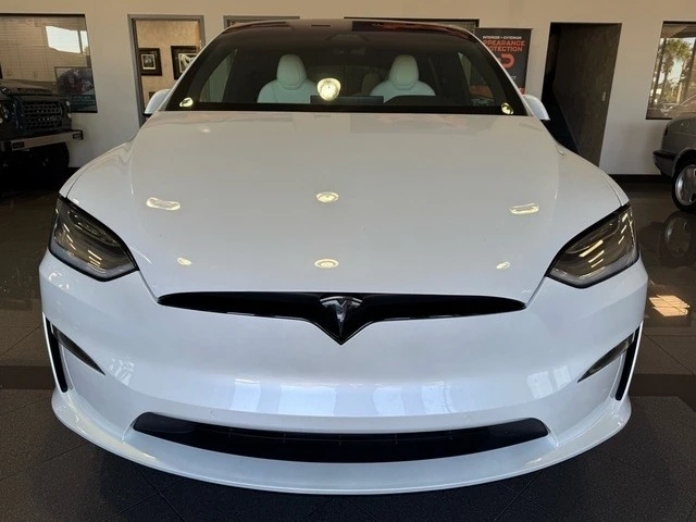 2022 Tesla Model X - Image 7 of 12