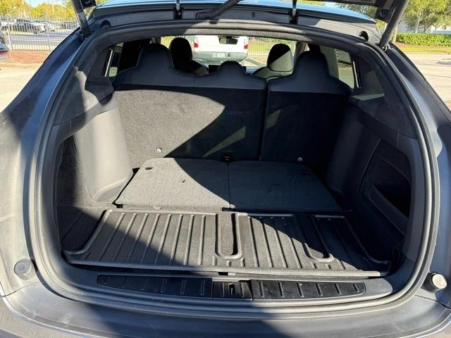 2022 Tesla Model X - Image 16 of 21