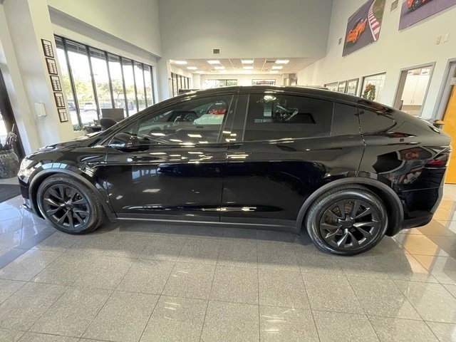 2022 Tesla Model X Plaid - Image 2 of 12