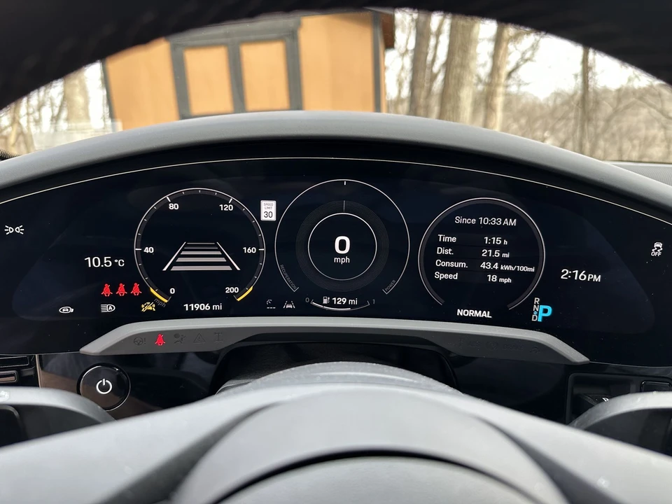 2022 Porsche Taycan - Image 8 of 18