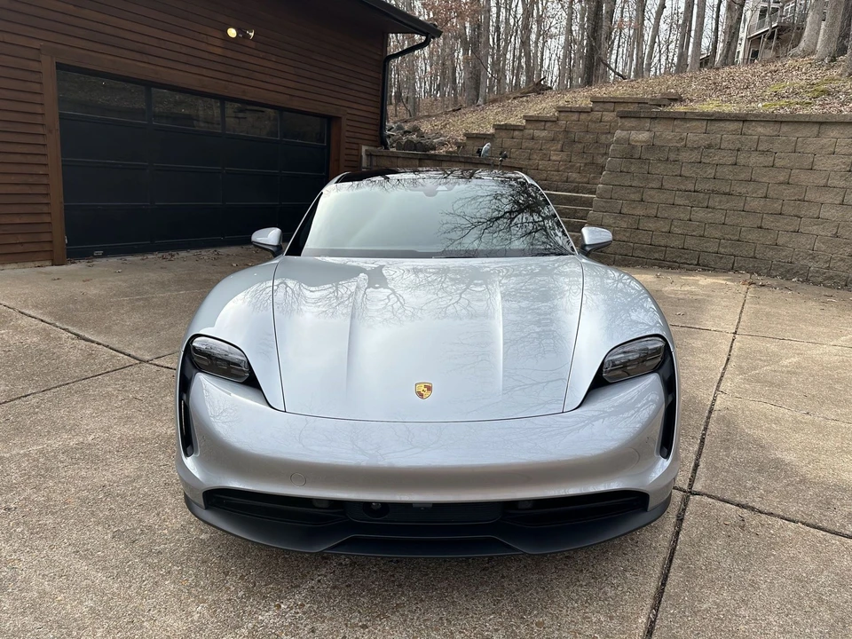 2022 Porsche Taycan - Image 3 of 18