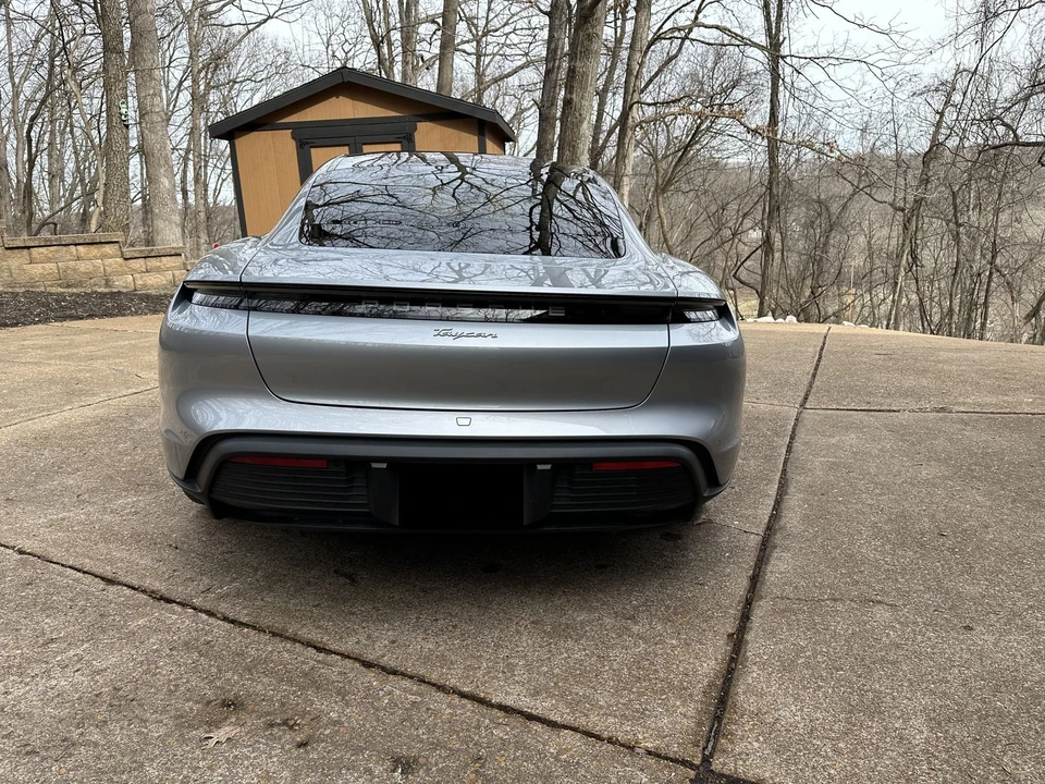 2022 Porsche Taycan - Image 5 of 18