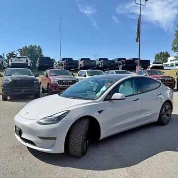 2022 Tesla Model 3 Long Range AWD