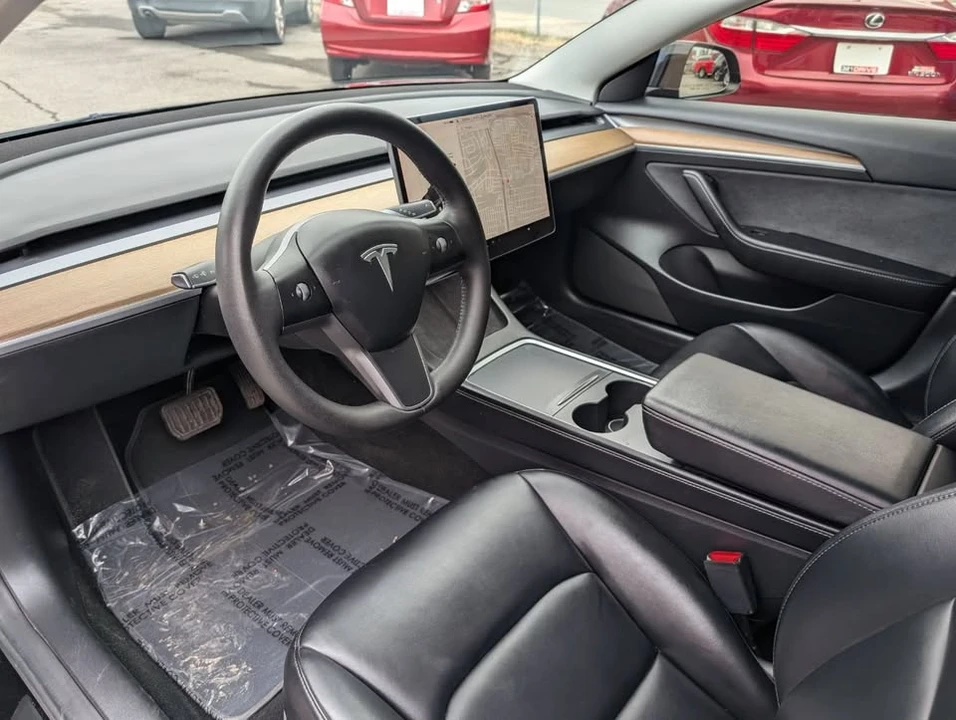 2022 Tesla Model 3 - Image 10 of 18