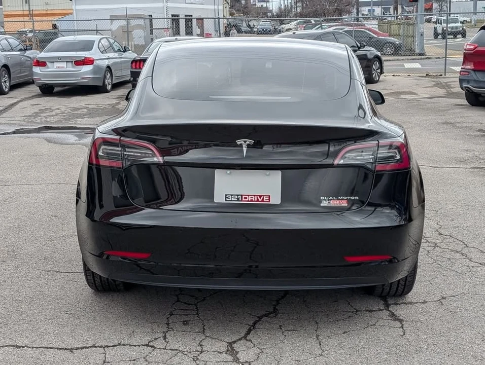 2022 Tesla Model 3 - Image 5 of 18