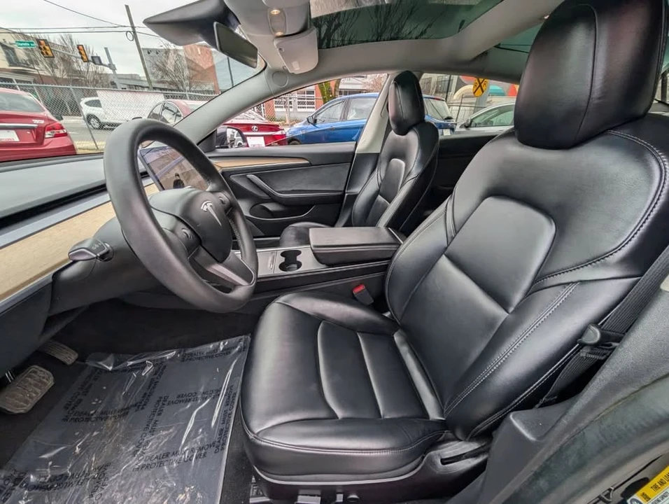 2022 Tesla Model 3 - Image 13 of 18