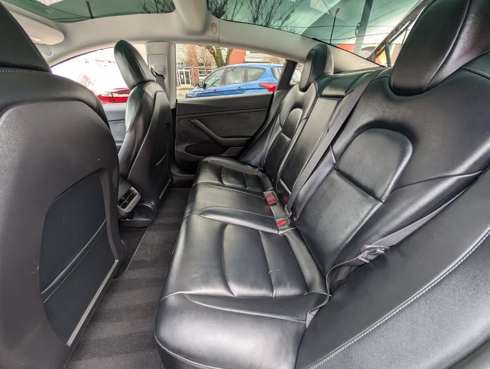 2022 Tesla Model 3 - Image 15 of 18