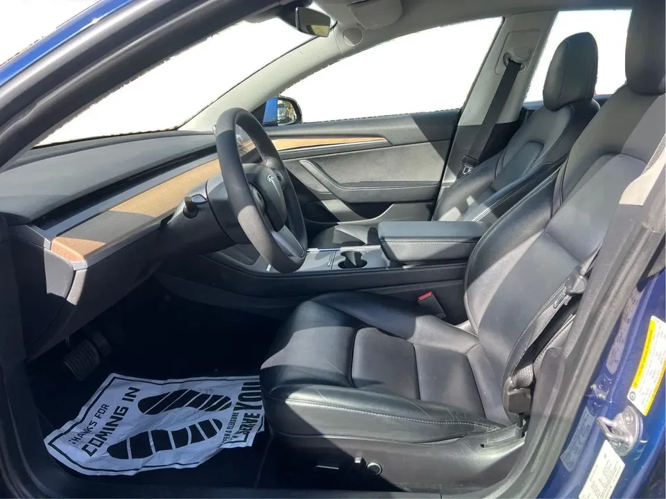 2022 Tesla Model 3 - Image 4 of 20